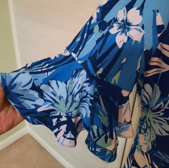 Cappagallo floral stretchy bell sleeve dress medium - Picture 4 of 9
